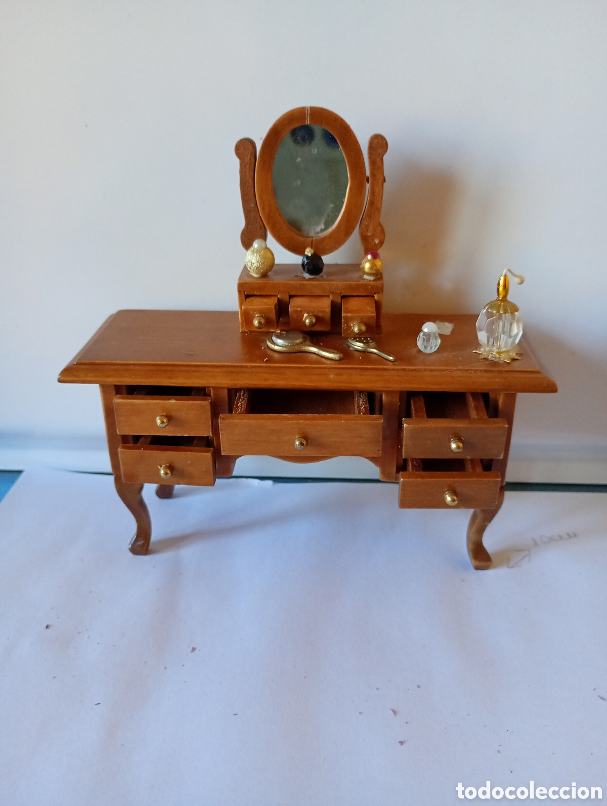 Casas de mu&ntilde;ecas: Dormitorio en miniatura,cama,mesillas etc - Foto 6