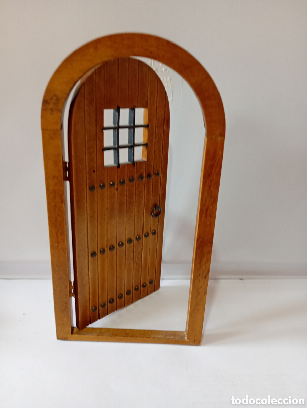 Casas de mu&ntilde;ecas: Puerta de entrada en miniatura - Foto 2