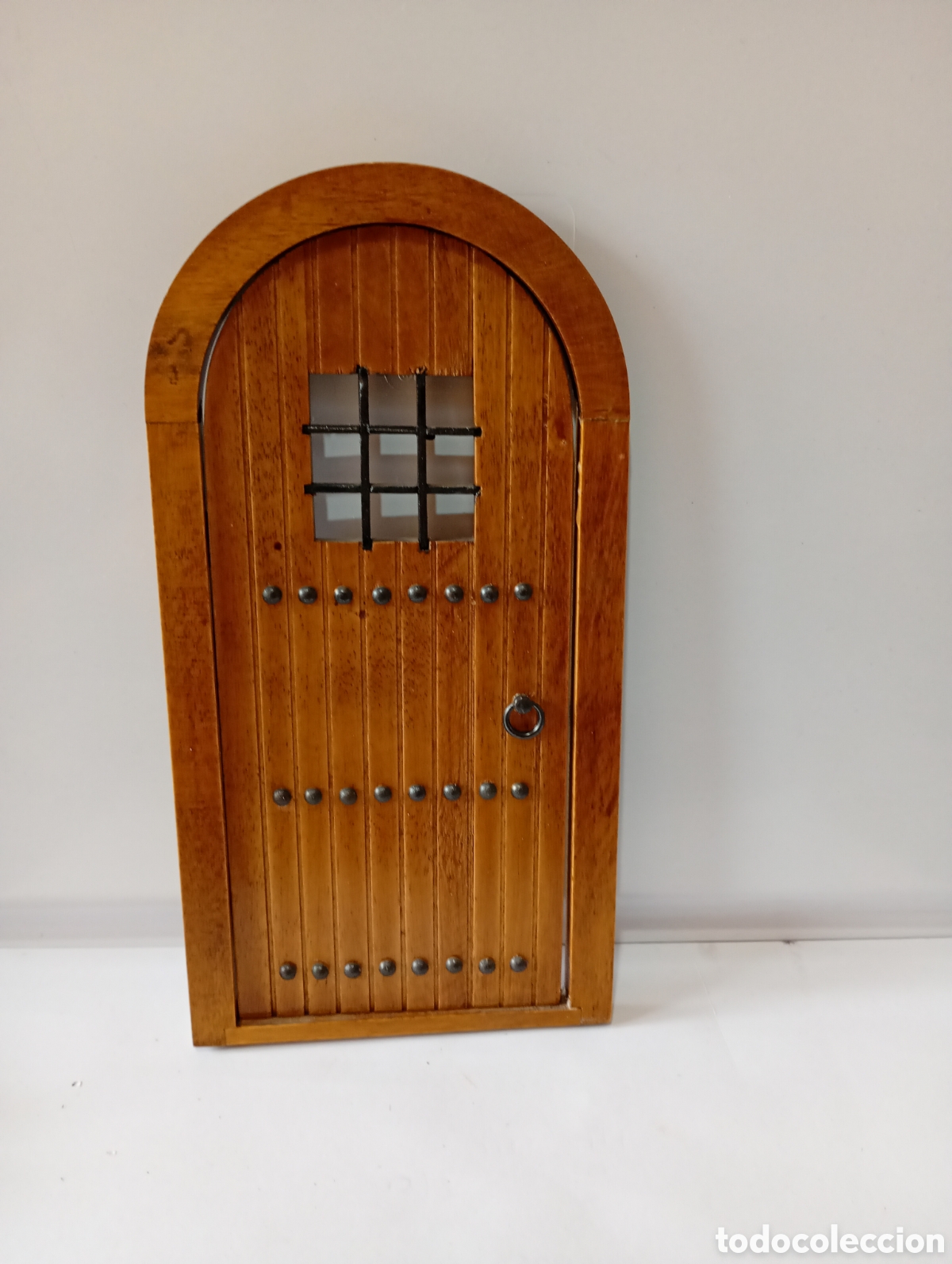 Casas de mu&ntilde;ecas: Puerta de entrada en miniatura - Foto 1