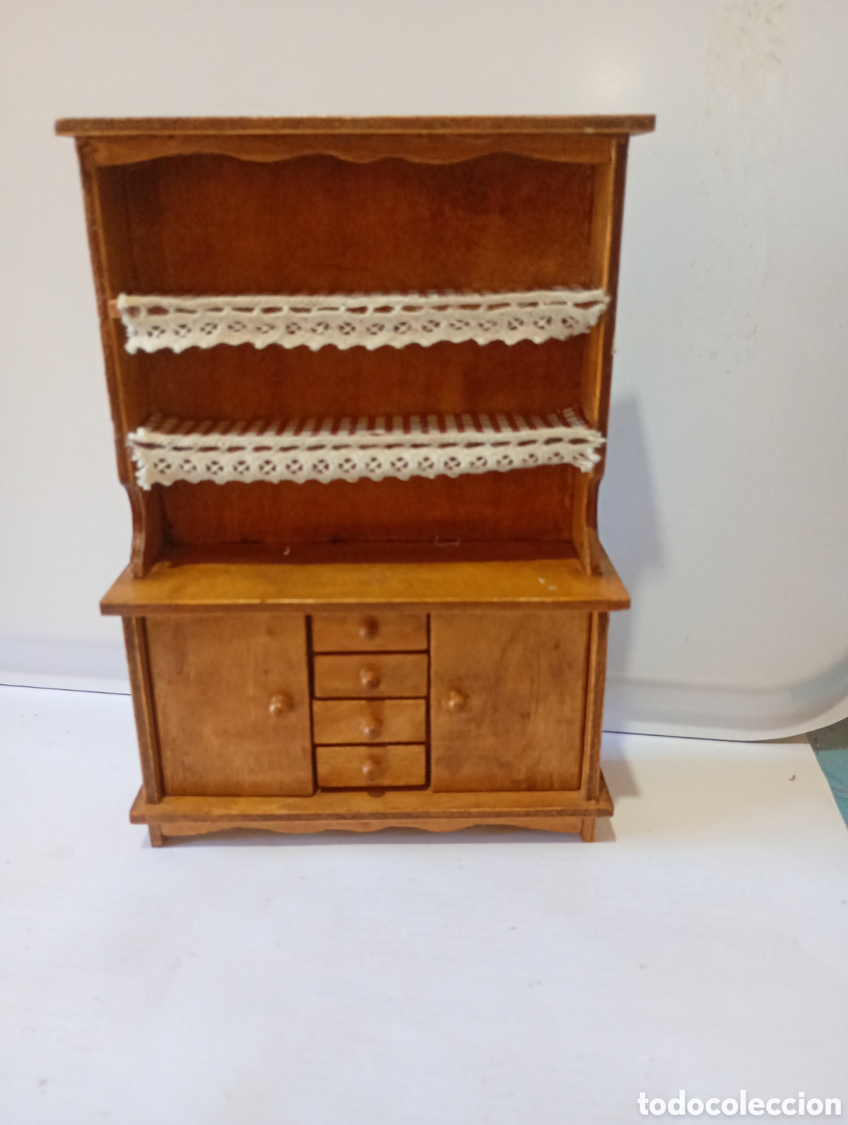Casas de mu&ntilde;ecas: Mueble alacena de madera en miniatura - Foto 1
