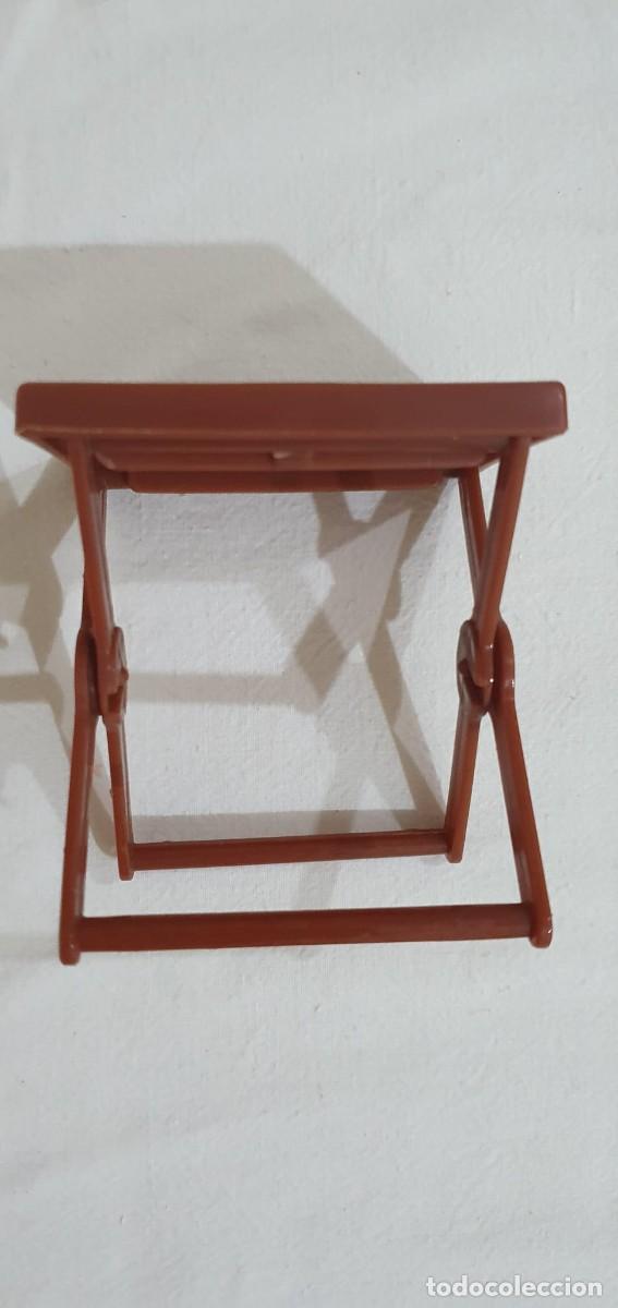 Casas de mu&ntilde;ecas: mesa mueble en miniatura - Foto 2