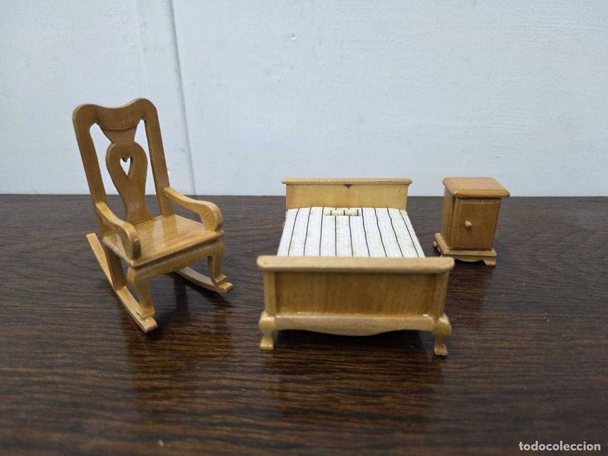 Casas de mu&ntilde;ecas: CONJUNTO DE MUEBLES DE MADERA PARA CASA DE MU&Ntilde;ECAS - Foto 6