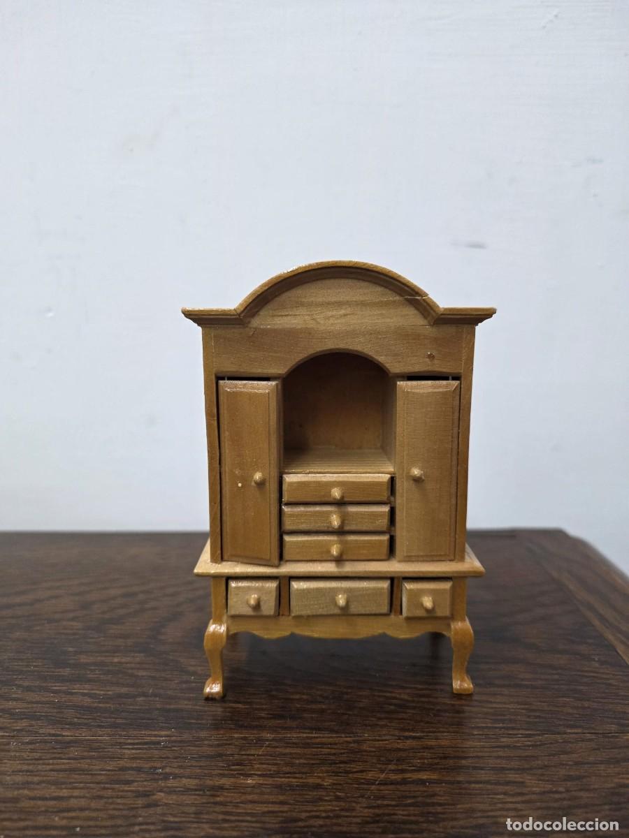 Casas de mu&ntilde;ecas: CONJUNTO DE MUEBLES DE MADERA PARA CASA DE MU&Ntilde;ECAS - Foto 9