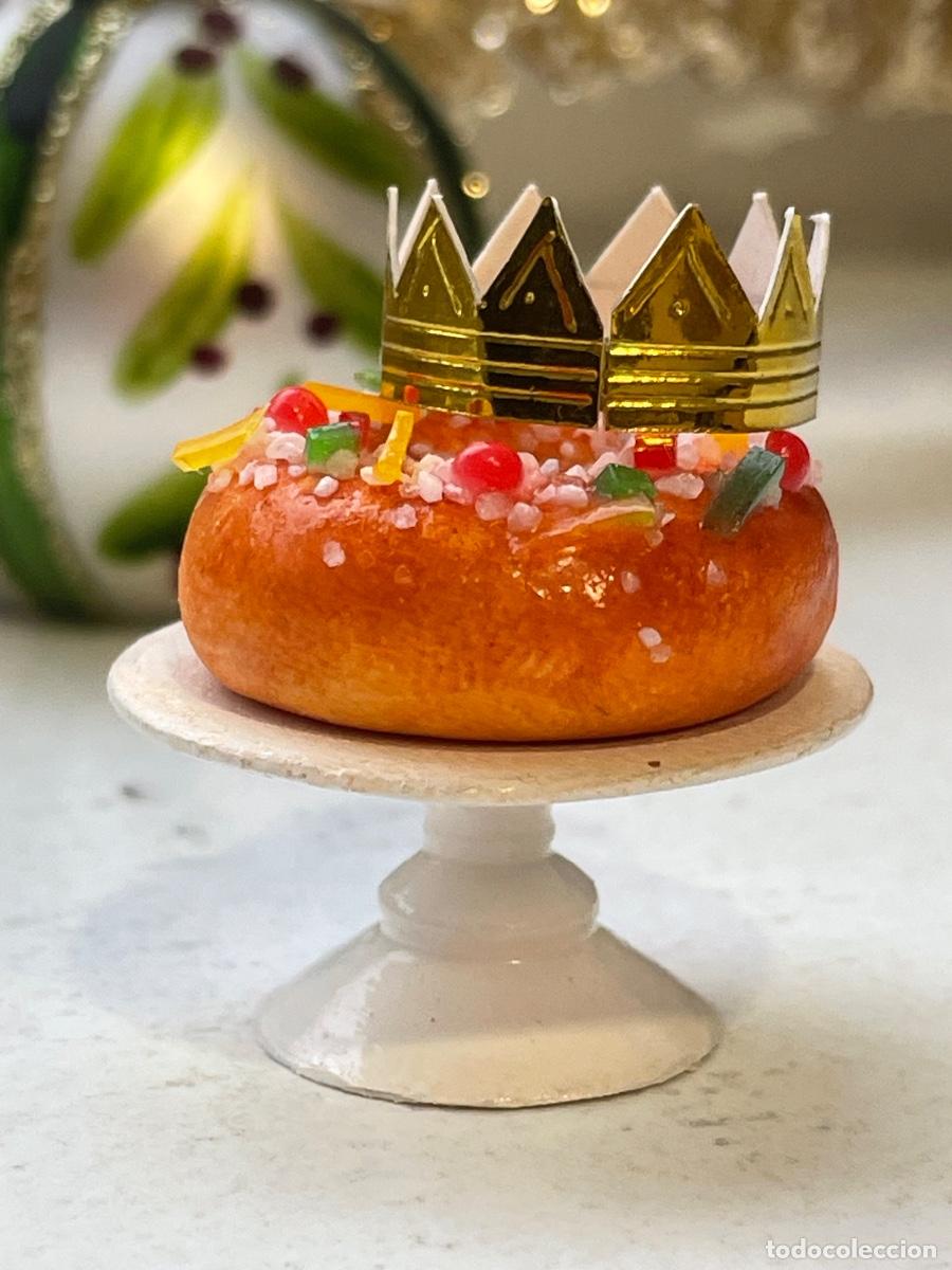 Casas de mu&ntilde;ecas: Rosc&oacute;n de Reyes en miniatura casa de mu&ntilde;ecas - Foto 1