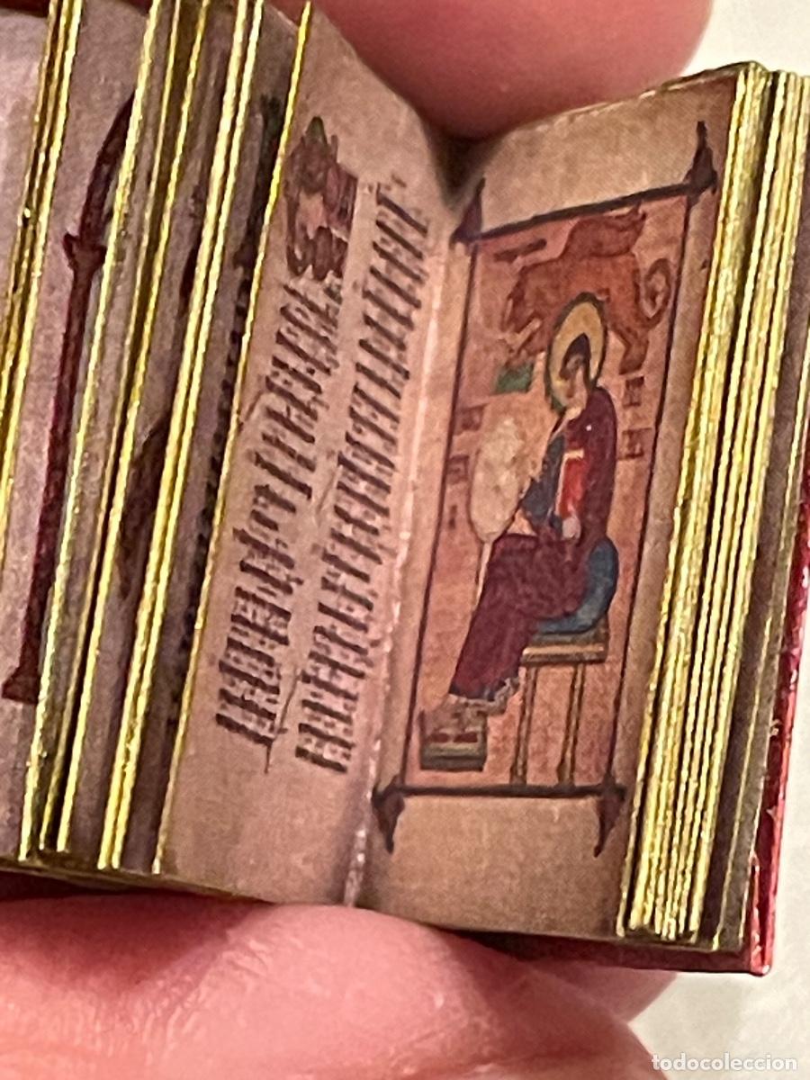 Casas de mu&ntilde;ecas: Libro medieval religioso en miniatura para casa de mu&ntilde;ecas - Foto 4