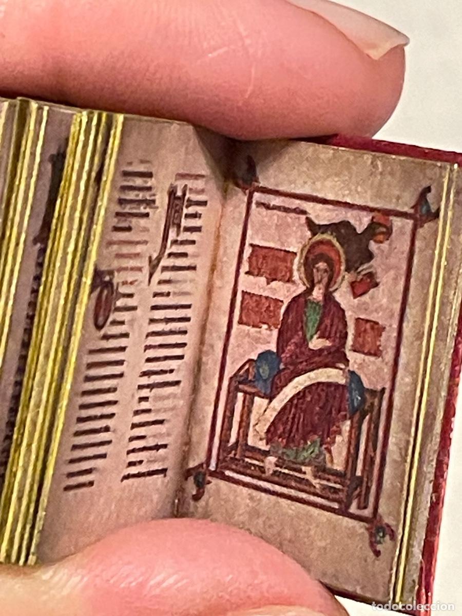 Casas de mu&ntilde;ecas: Libro medieval religioso en miniatura para casa de mu&ntilde;ecas - Foto 6