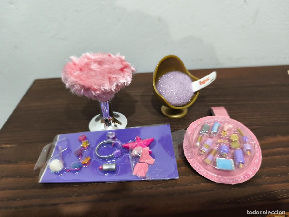 Casas de mu&ntilde;ecas: Lote complementos bratz - Foto 1