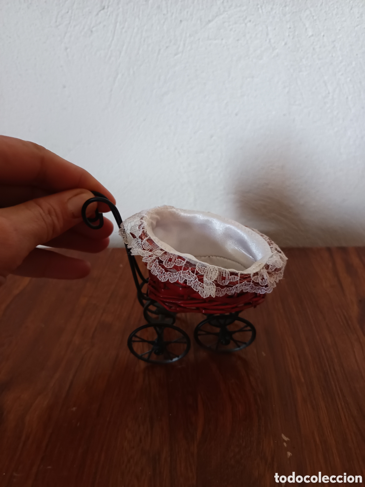 Casas de mu&ntilde;ecas: Carricoche para bebe mu&ntilde;eca - Foto 3