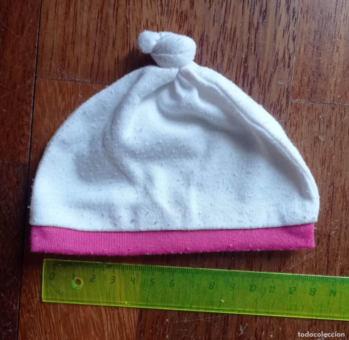 Casas de mu&ntilde;ecas: GORRO MU&Ntilde;ECA COLOR ROSA Y BLANCO - Foto 3