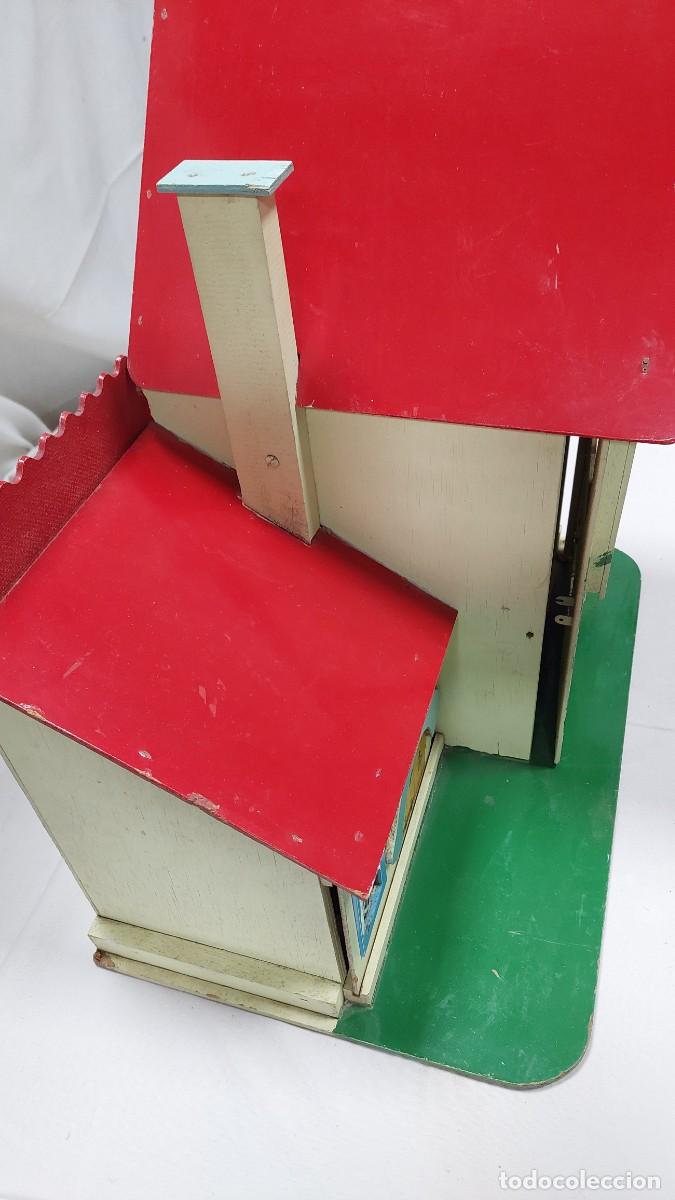 Casas de mu&ntilde;ecas: Casa de mu&ntilde;ecas madera y hojalata - Foto 3