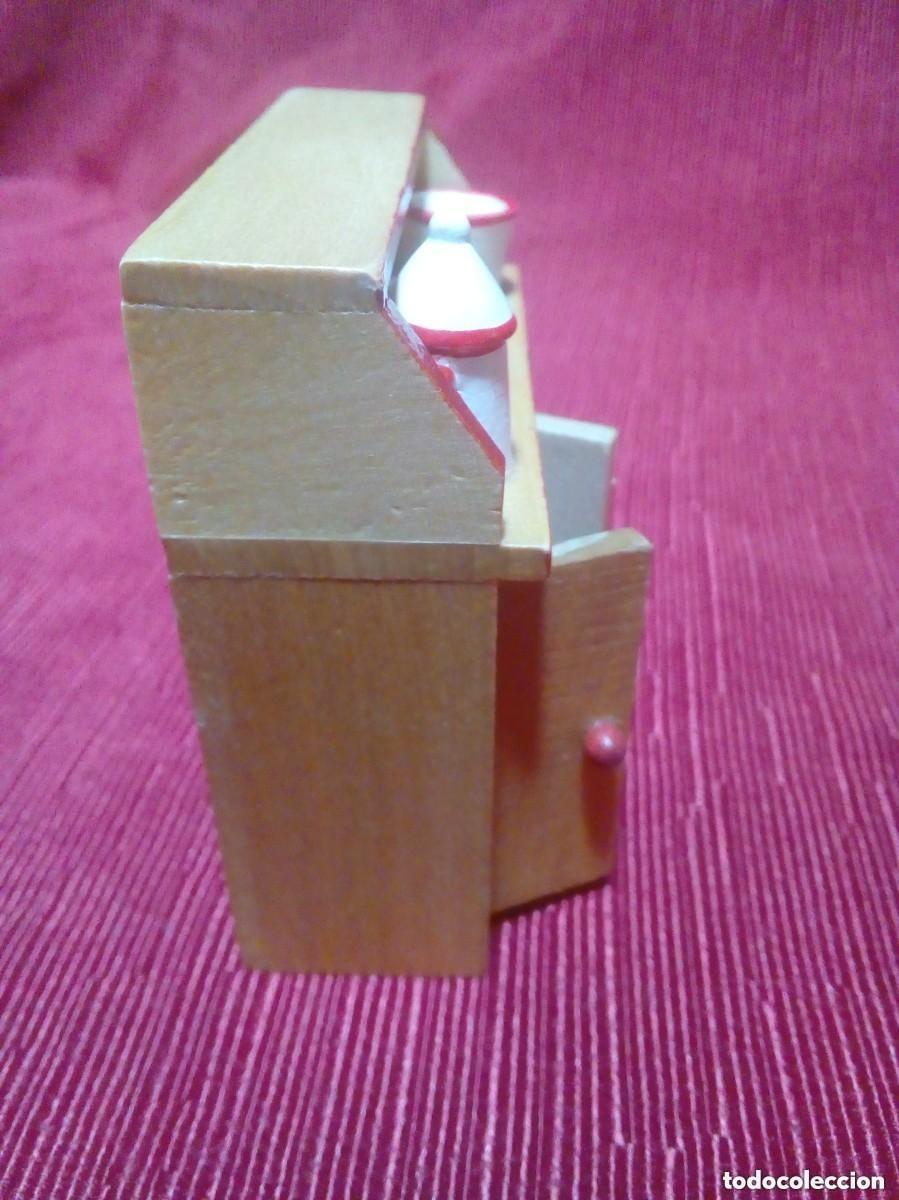 Casas de mu&ntilde;ecas: mobiliario de madera para casa de mu&ntilde;ecas - Foto 9