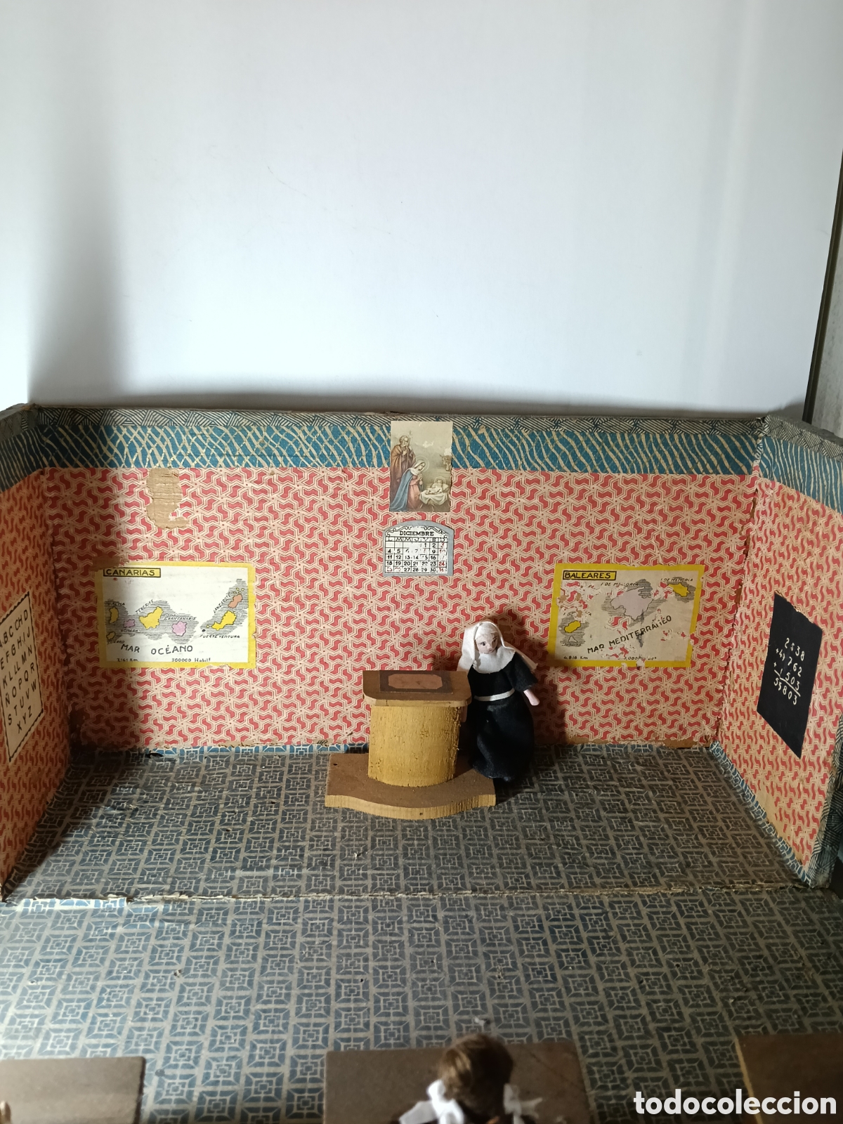 Casas de mu&ntilde;ecas: Escuela de ni&ntilde;as con monja - Foto 4