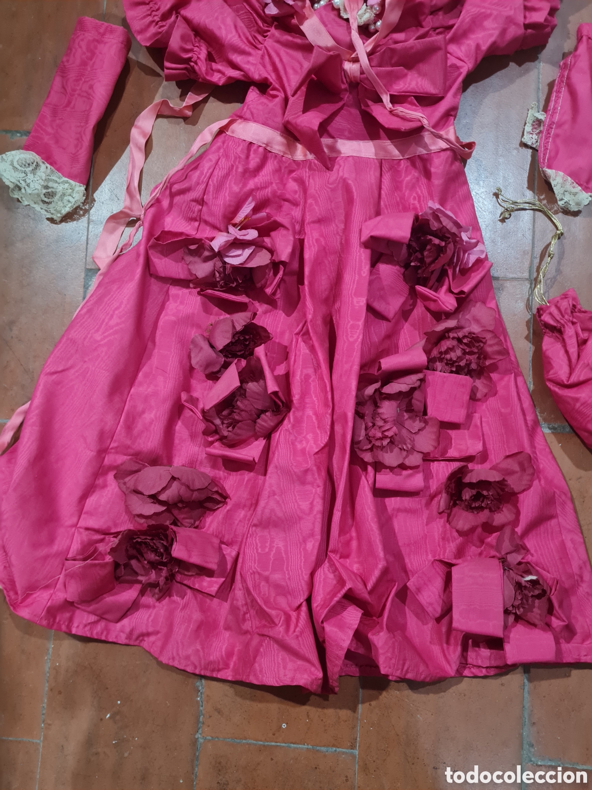 Casas de mu&ntilde;ecas: Antiguo vestido para mu&ntilde;ecas - Foto 5