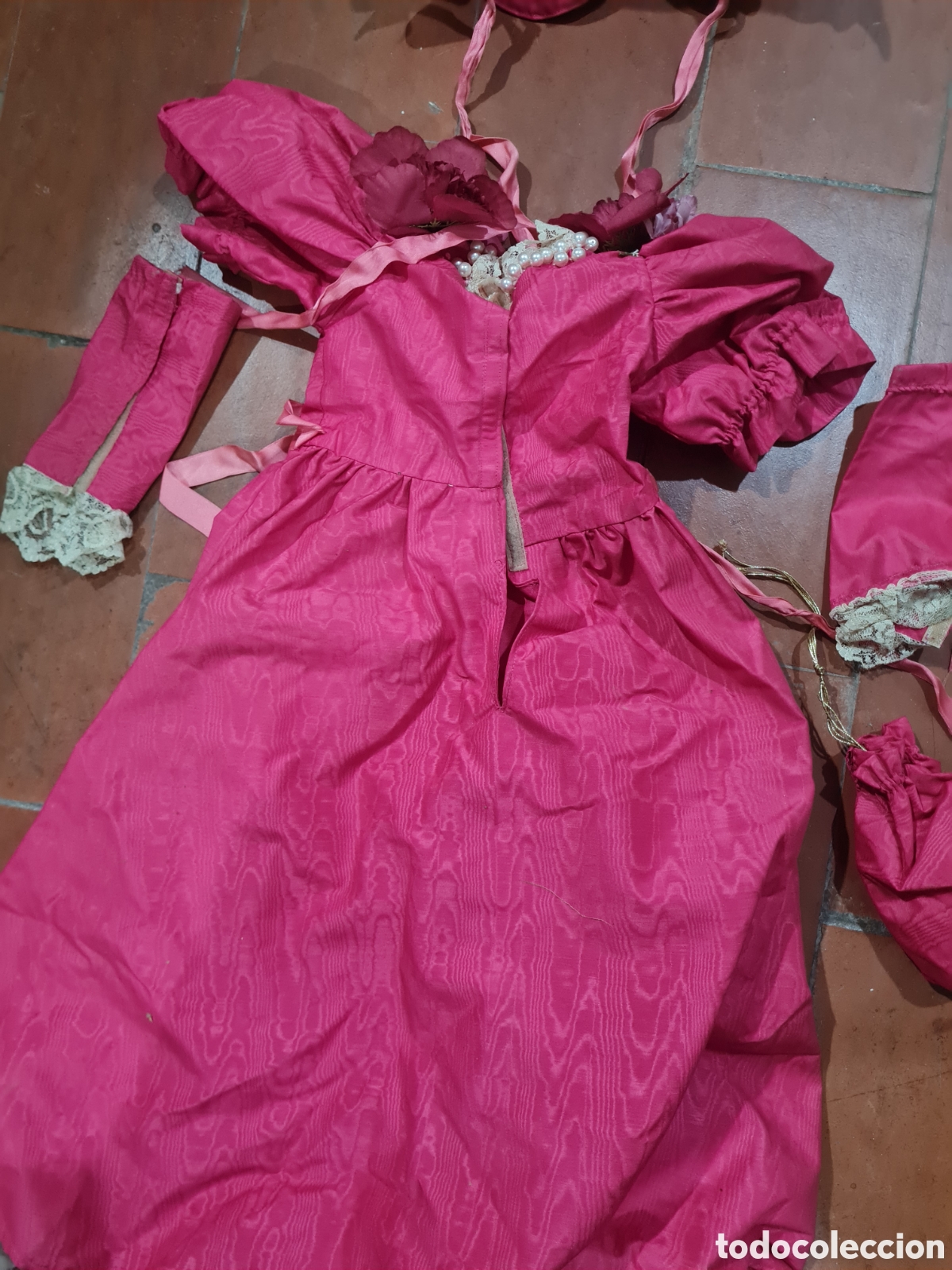 Casas de mu&ntilde;ecas: Antiguo vestido para mu&ntilde;ecas - Foto 6