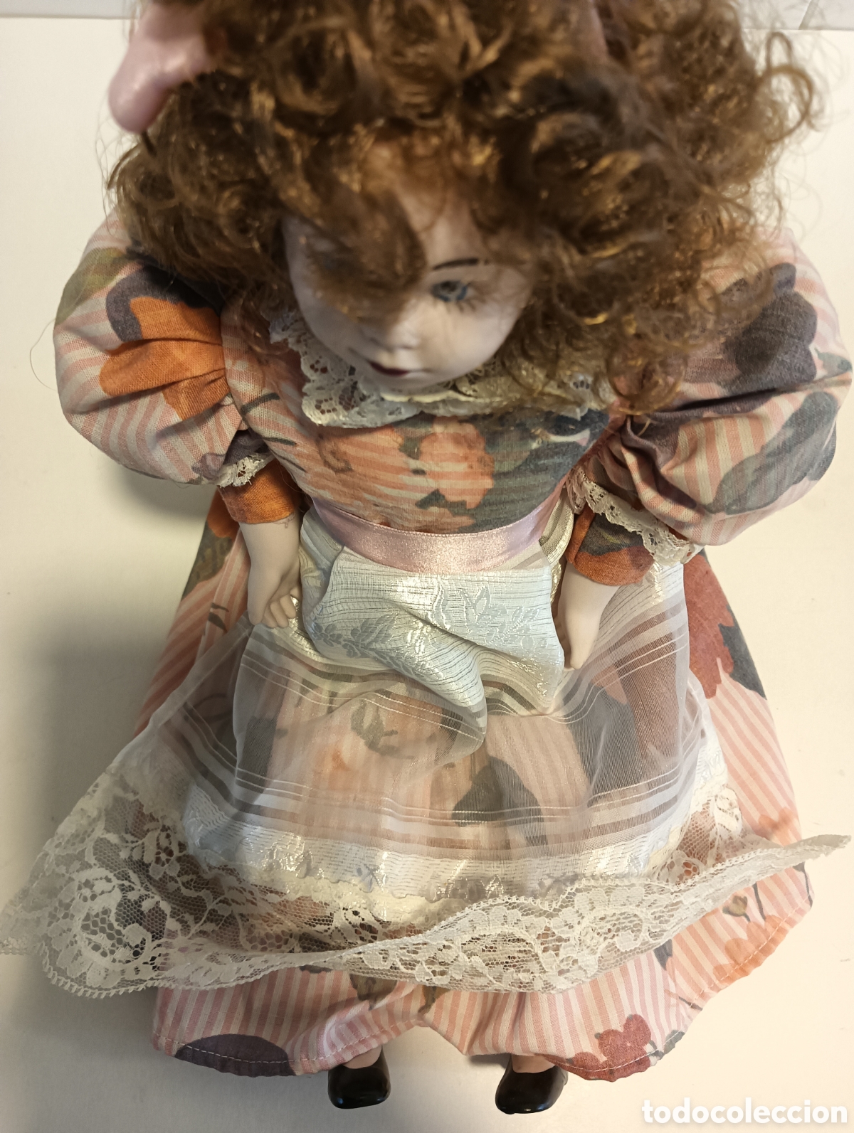 Casas de mu&ntilde;ecas: Mu&ntilde;eca de porcelana sentada - Foto 5
