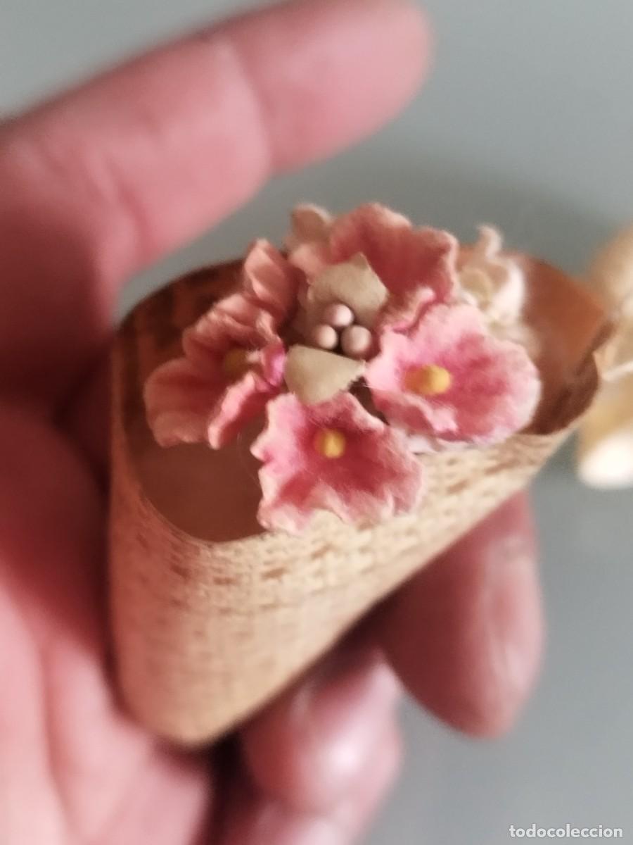 Casas de mu&ntilde;ecas: Dos cestos de flores. Complemento para mu&ntilde;ecas. - Foto 4
