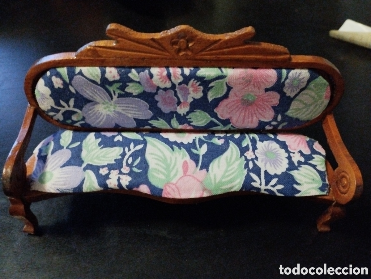 Casas de mu&ntilde;ecas: Sof&aacute; canap&eacute; para casa de mu&ntilde;ecas. - Foto 1