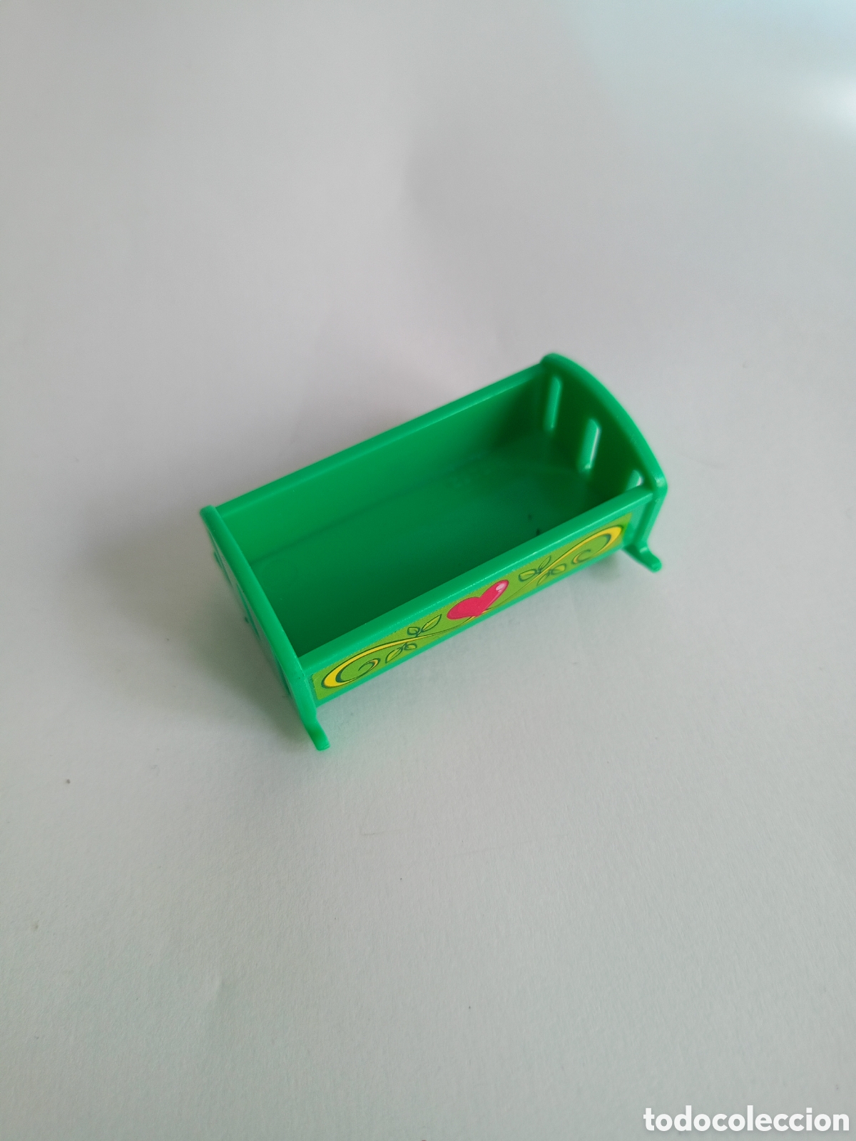 Casas de mu&ntilde;ecas: Peque&ntilde;a cuna para casa de mu&ntilde;ecas 6cm - Foto 1