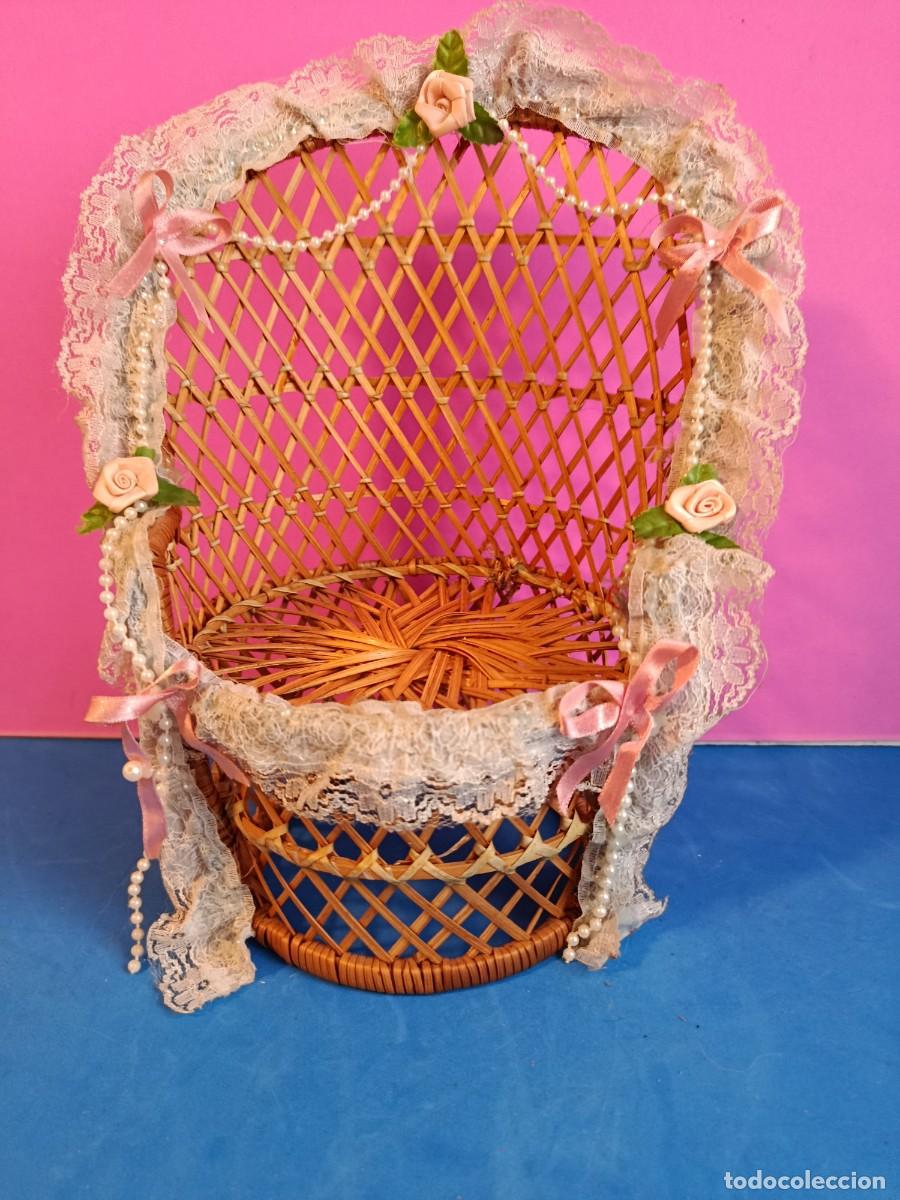 Casas de mu&ntilde;ecas: SILLA DE MIMBRE PARA MU&Ntilde;ECA - Foto 3