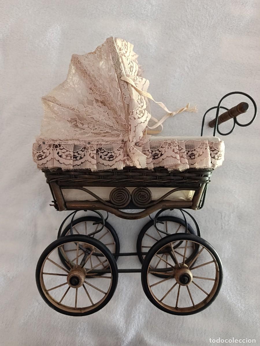 Casas de mu&ntilde;ecas: COCHECITO DE COLECCION ESTILO VICTORIANO - Foto 2