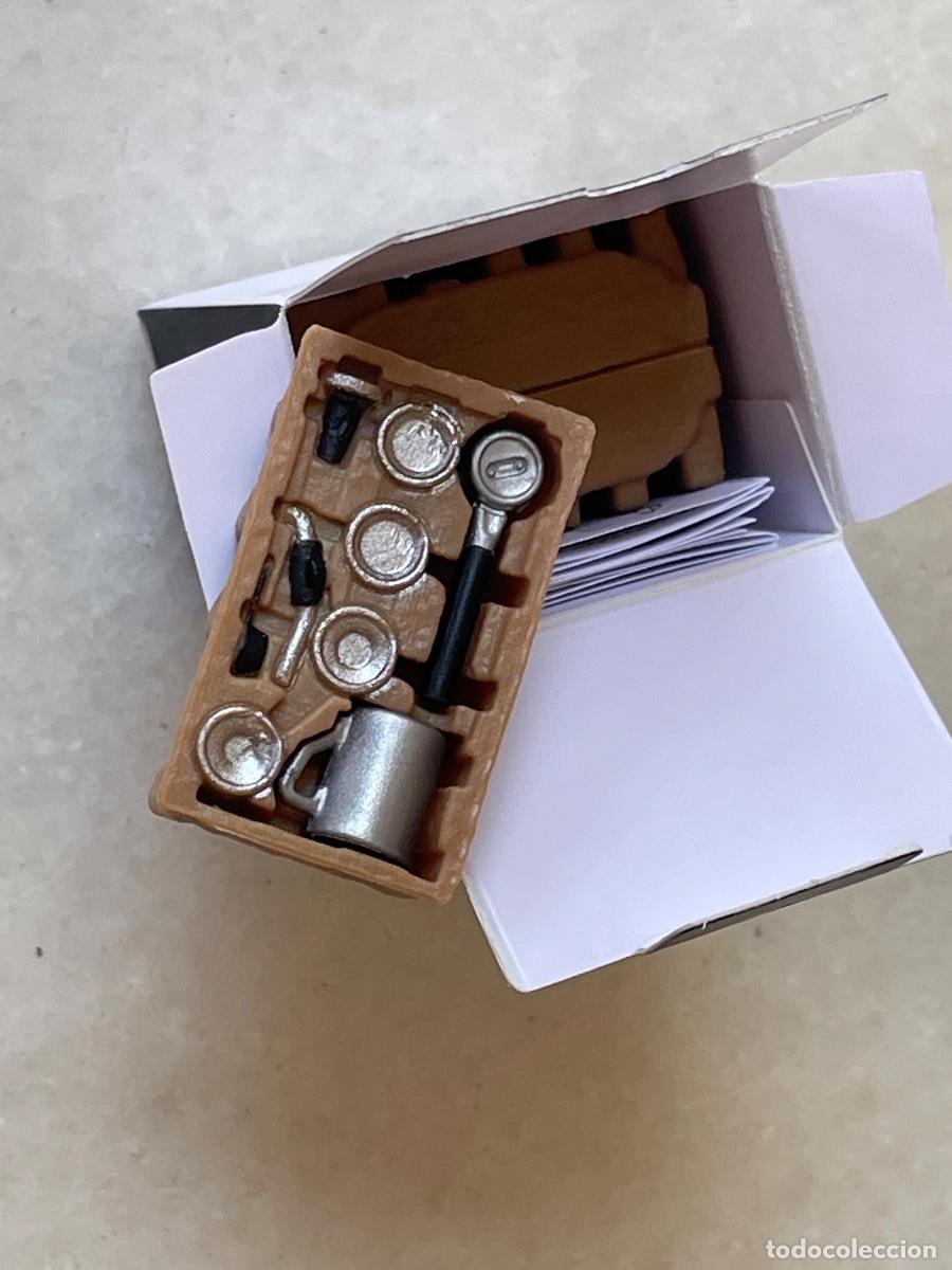 Casas de mu&ntilde;ecas: Cafetera Espresso con caja miniatura casa de mu&ntilde;ecas - Foto 4