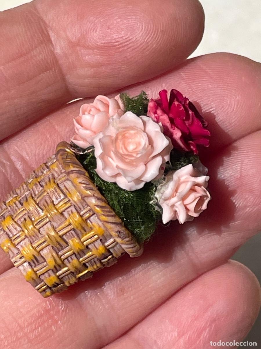 Casas de mu&ntilde;ecas: Cesta de flores en miniatura casa de mu&ntilde;ecas - Foto 8