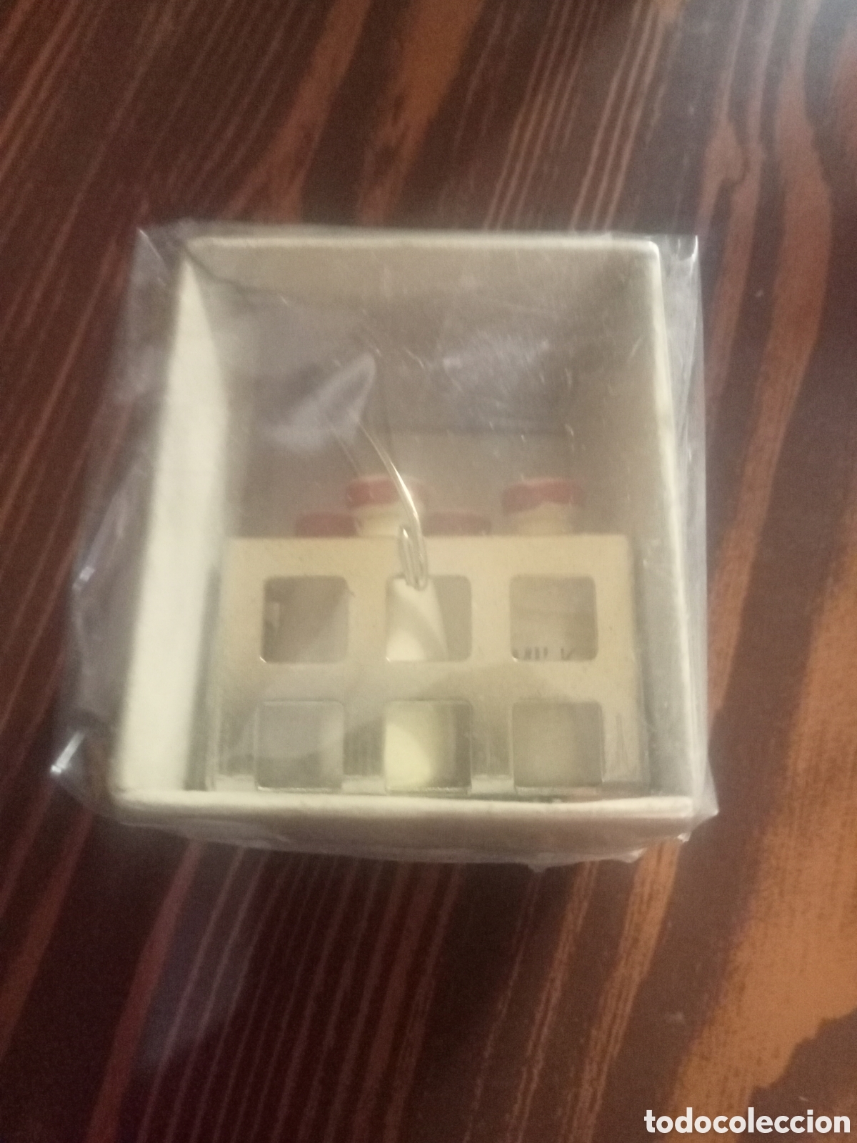 Casas de mu&ntilde;ecas: Miniatura caja botellas leche - Foto 1