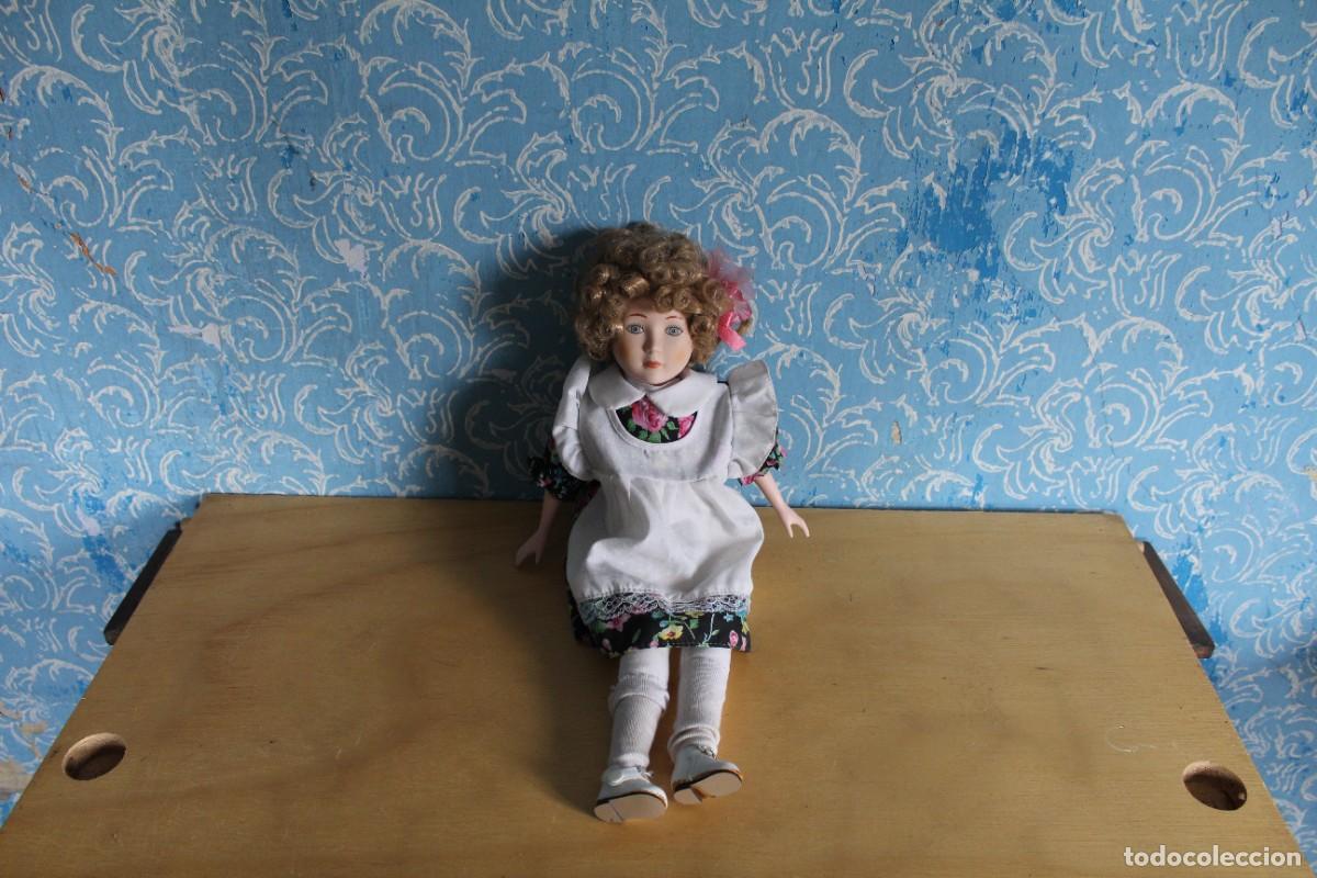 Casas de mu&ntilde;ecas: Mu&ntilde;eca de porcelana Antigua - Foto 2