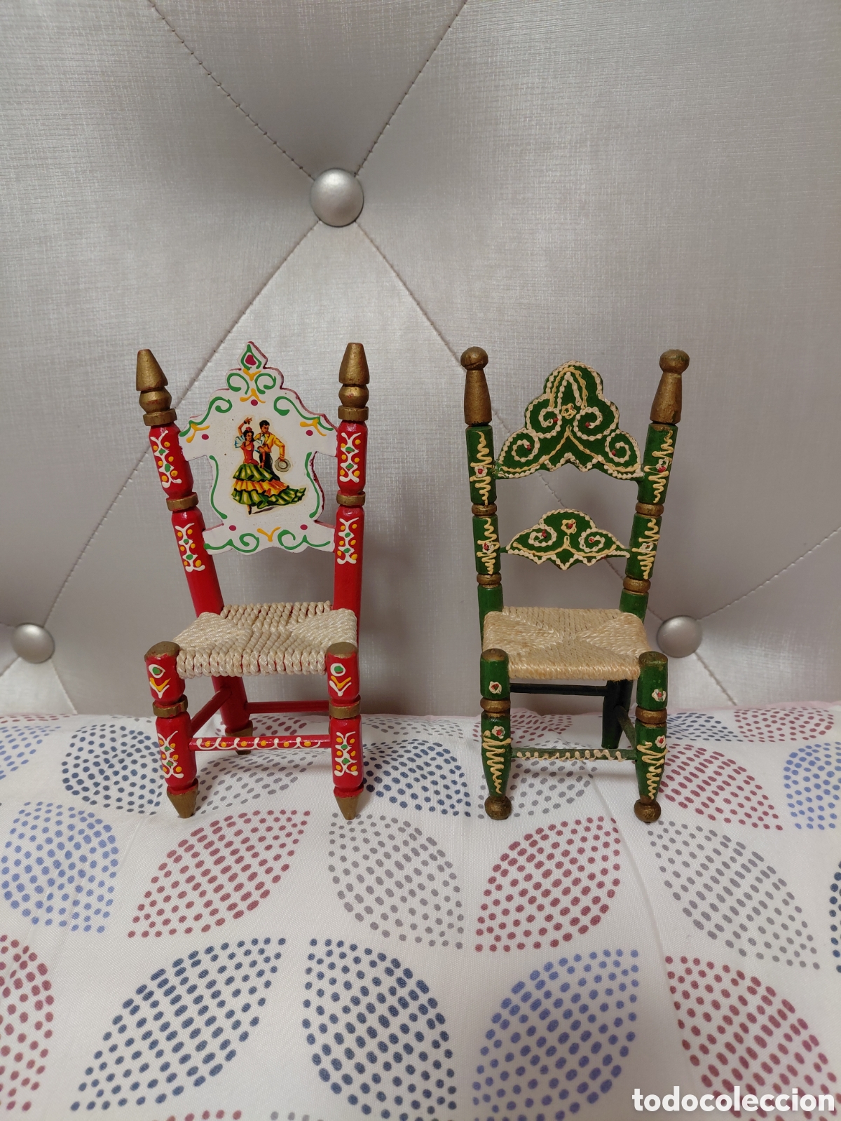 Casas de Mu&ntilde;ecas: Juego 2 sillas andaluzas decoradas