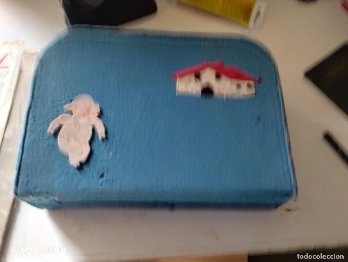 Casas de Mu&ntilde;ecas: ANTIGUO ESTUCHE CON 3 MU&Ntilde;ECAS + 14 VESTIDOS, ACCESORIOS...