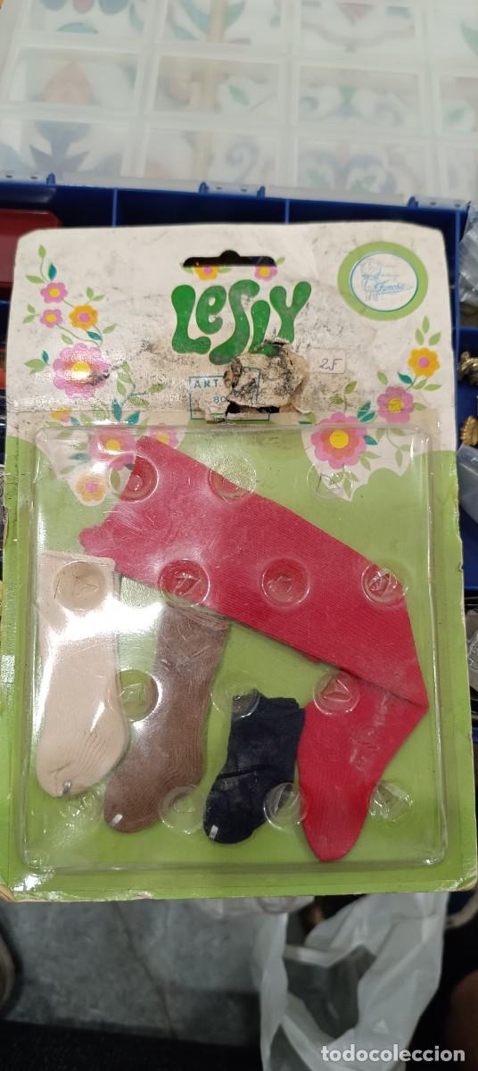 Casas de Mu&ntilde;ecas: BLISTER DE ROPA DE MU&Ntilde;ECA LESLY, CAJA ROTA, TAL CUAL SE VE EN LAS FOTOS