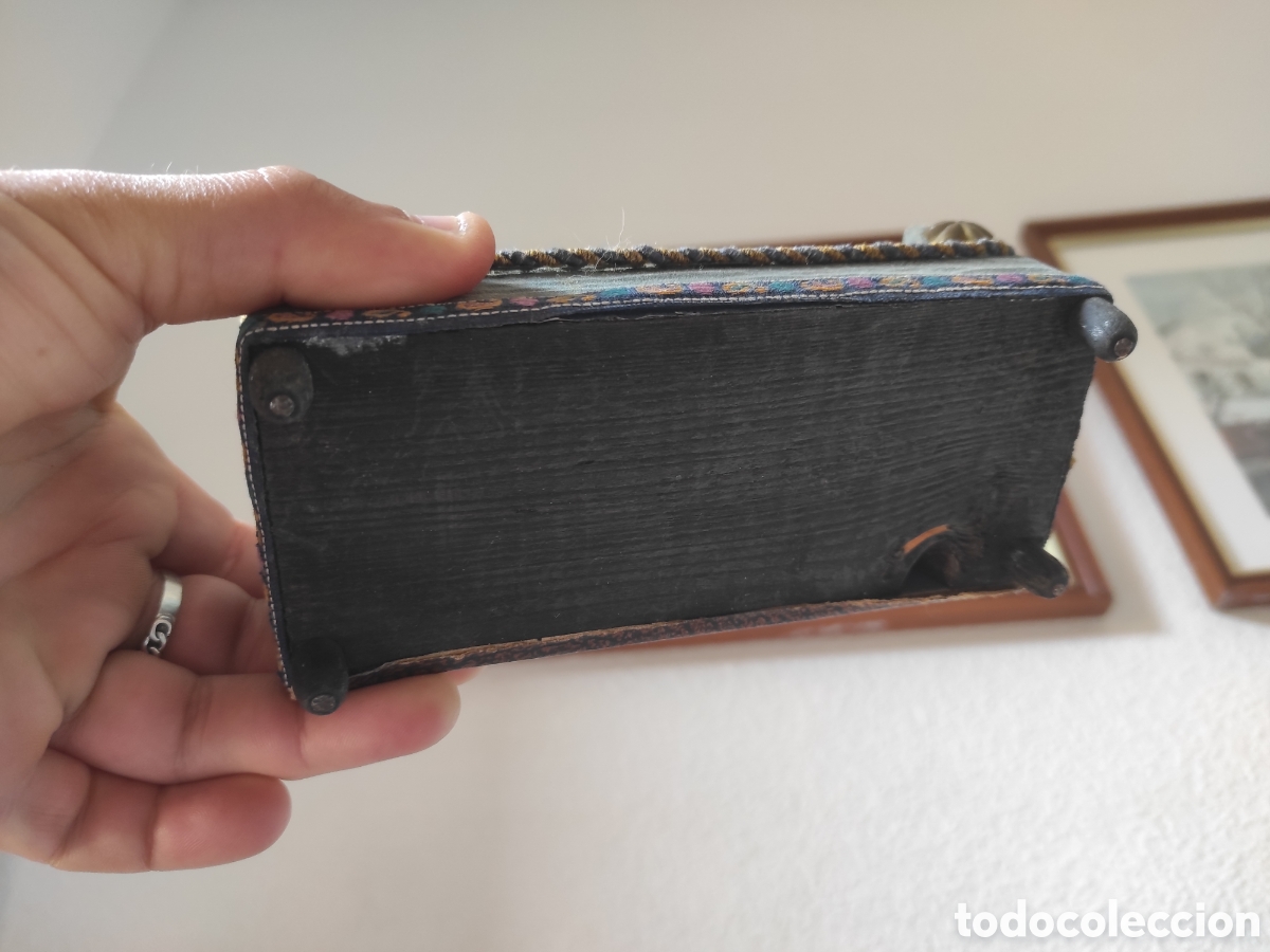 Casas de mu&ntilde;ecas: Antiguo sof&aacute; casa de mu&ntilde;ecas a&ntilde;os 20 - Foto 5