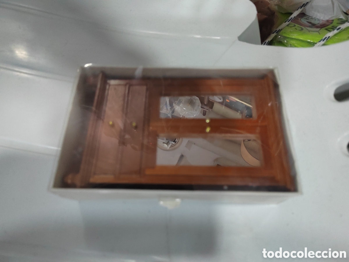 Casas de mu&ntilde;ecas: Armario antiguo casa de mu&ntilde;ecas - Foto 5