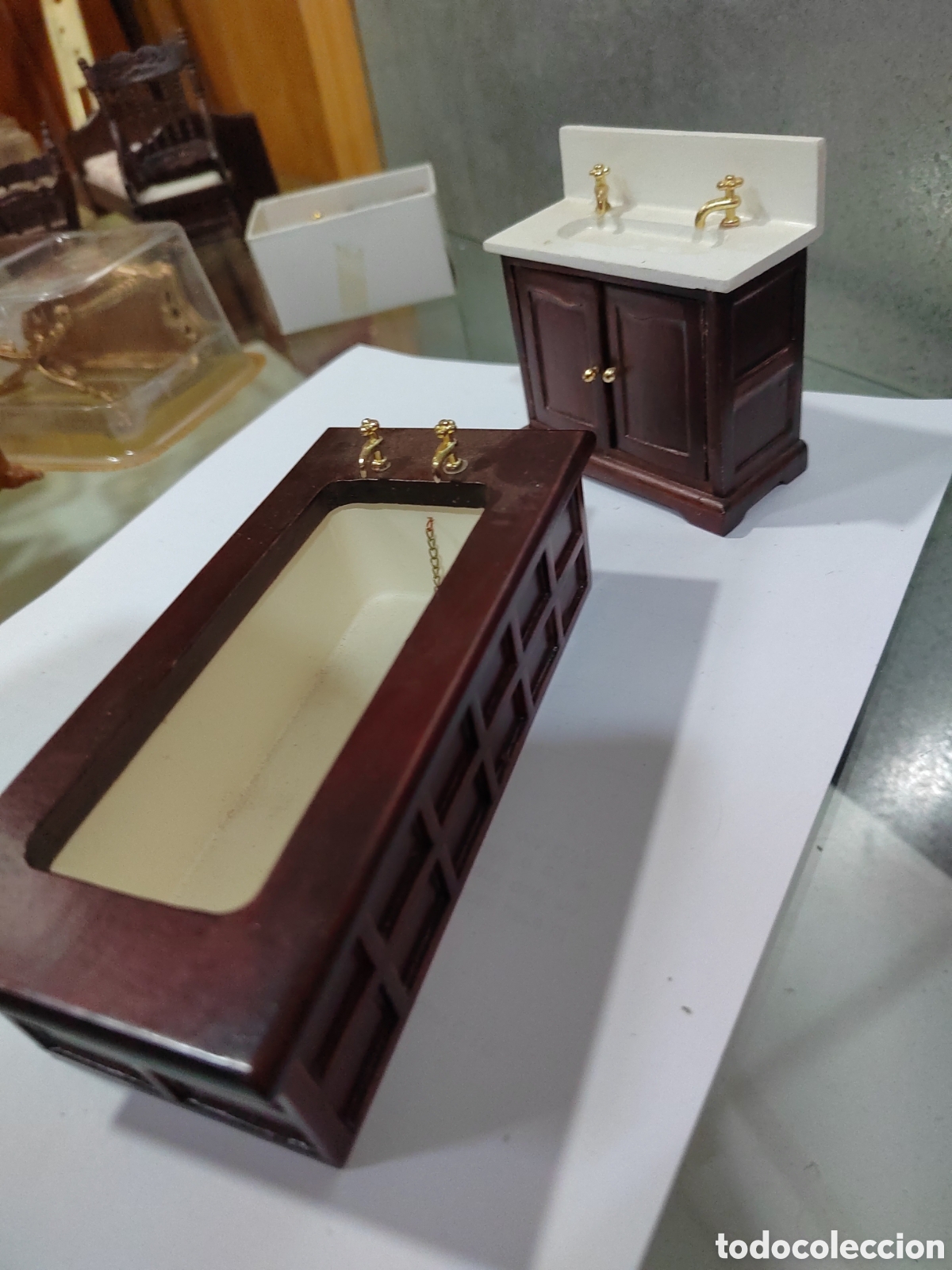 Casas de mu&ntilde;ecas: Ba&ntilde;era y lavabo casa de mu&ntilde;ecas - Foto 4