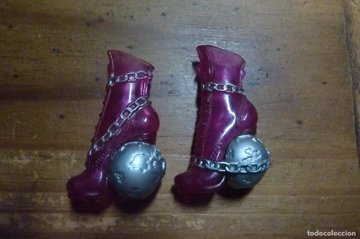 Casas de mu&ntilde;ecas: Botas, botines Monster High - Foto 2