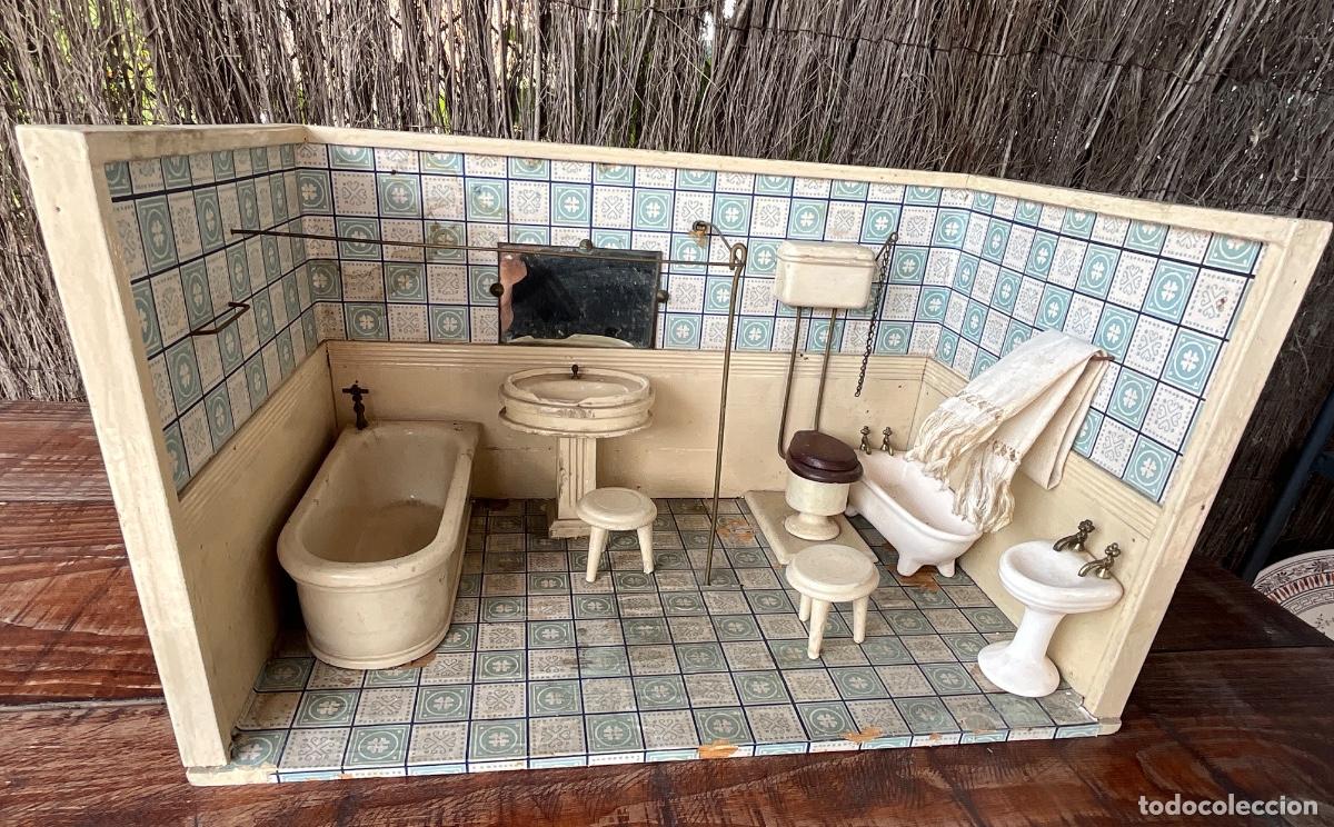 Casas de Mu&ntilde;ecas: DIORAMA BA&Ntilde;O - CASA DE MU&Ntilde;ECAS - COMPLEMENTOS DE PORCELANA Y MADERA - A&Ntilde;OS 30