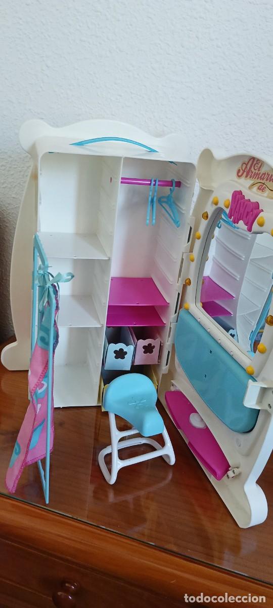 Casas de mu&ntilde;ecas: ARMARIO Nancy con perchas y asiento - Foto 3