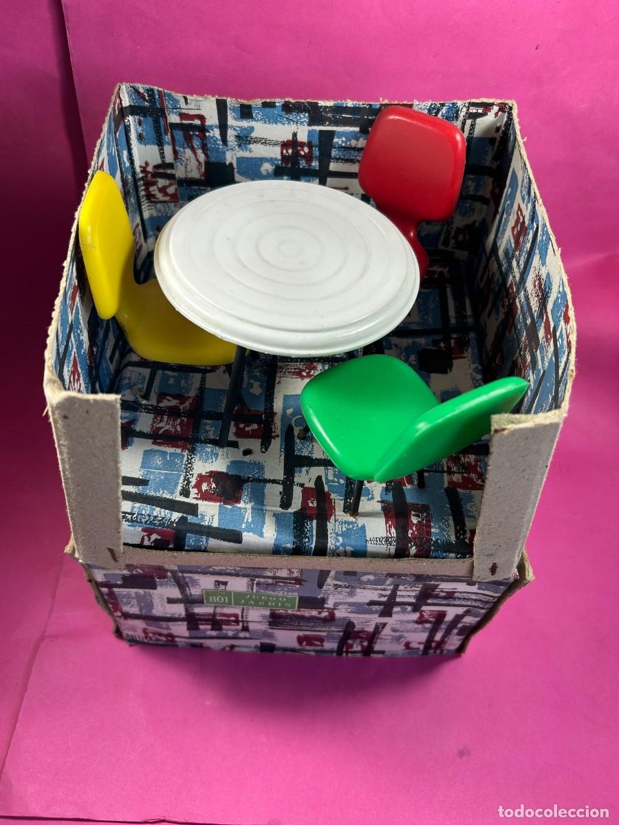 Casas de Mu&ntilde;ecas: JUEGO JARDIN MESA Y SILLAS CASA DE MU&Ntilde;ECAS A&Ntilde;OS 60