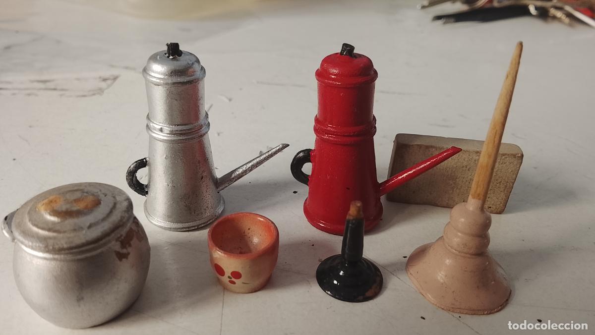 Casas de Mu&ntilde;ecas: ANTIGUOS ACCESORIOS DE MADERA CASA DE MU&Ntilde;ECAS O PORTAL DE BELEN TORNEADAS Y PINTADAS MUY ANTIGUAS