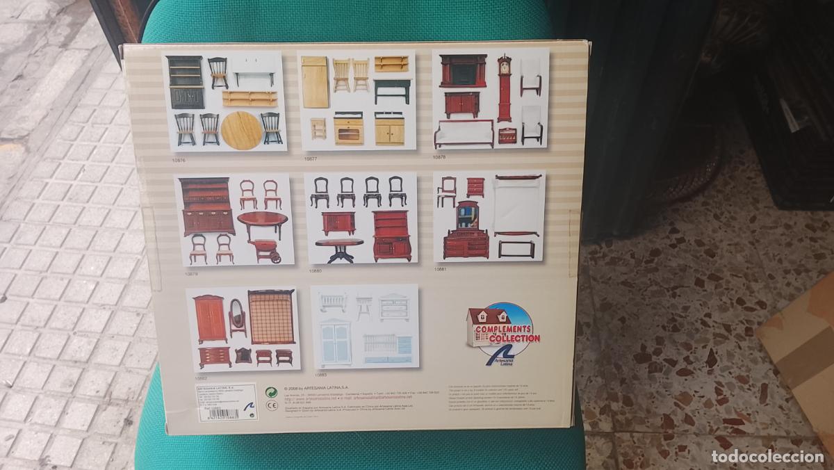 Casas de mu&ntilde;ecas: Set complementos casas de mu&ntilde;ecas madera caja original complementos collection artesan&iacute;a latina - Foto 8