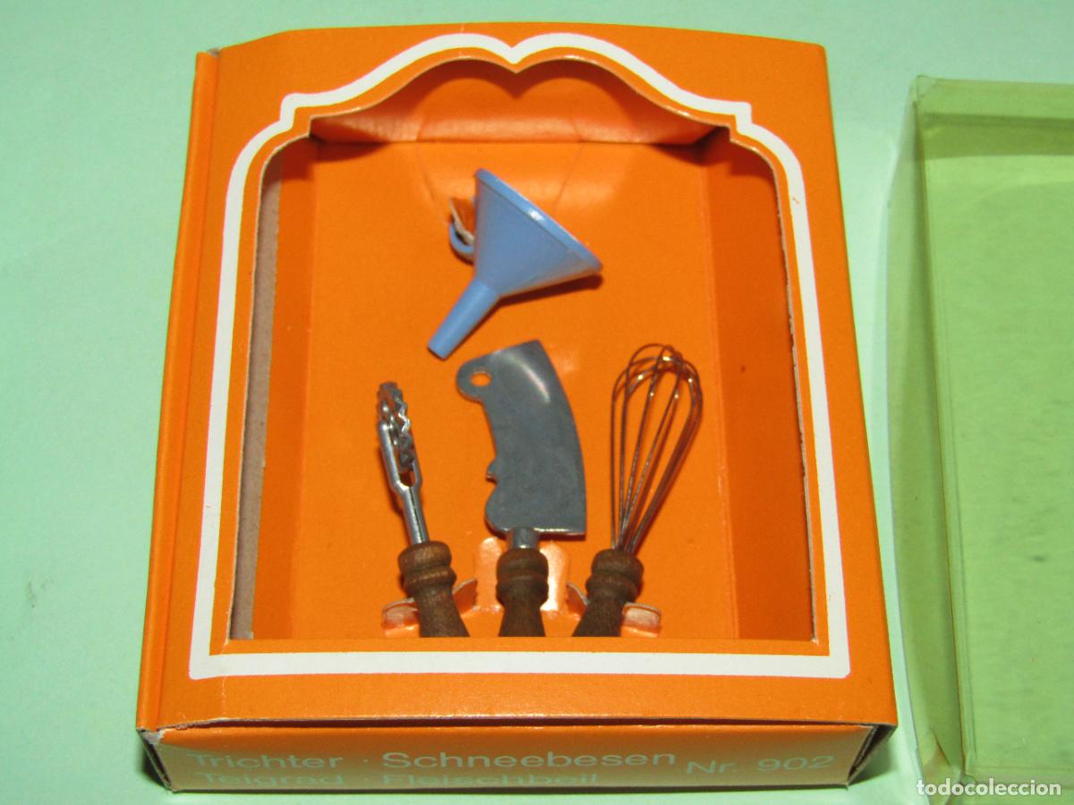 Casas de mu&ntilde;ecas: Utensilios de Cocina Para Casitas de Mu&ntilde;ecas en Escala 1:12 Aprox. de BODO HENNIG Made in Germany