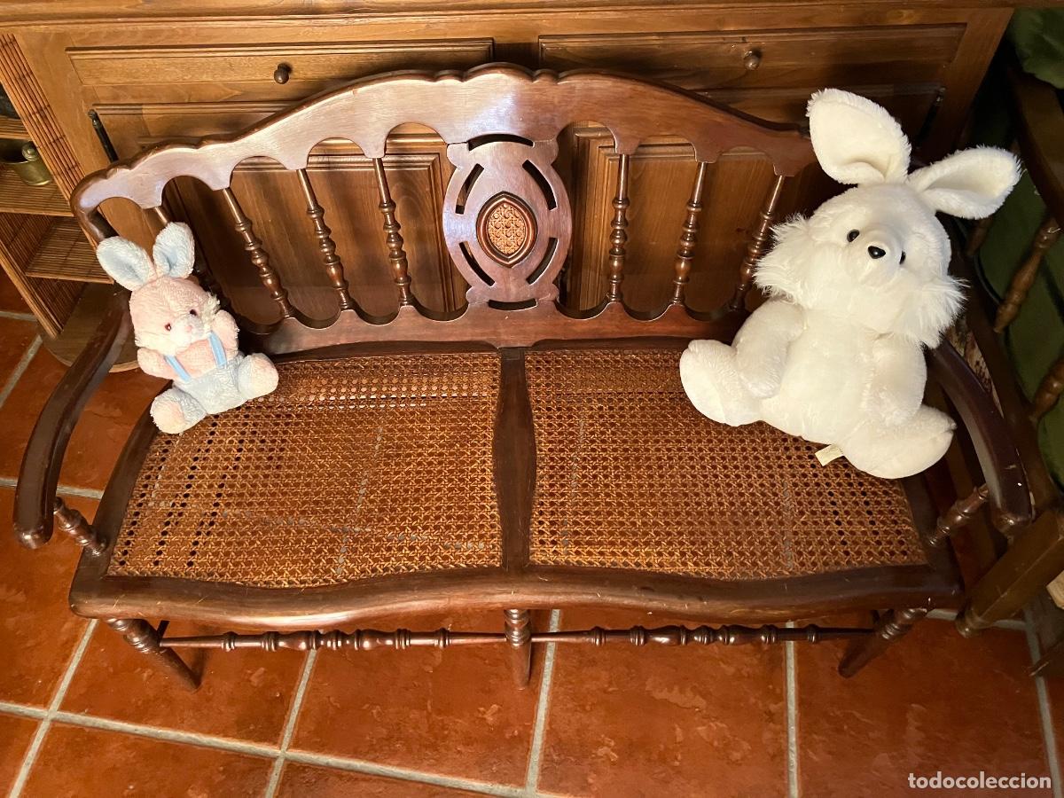 Casas de mu&ntilde;ecas: SILL&Oacute;N MU&Ntilde;ECAS CAOBA Y REGILLA ,97 CM - Foto 2