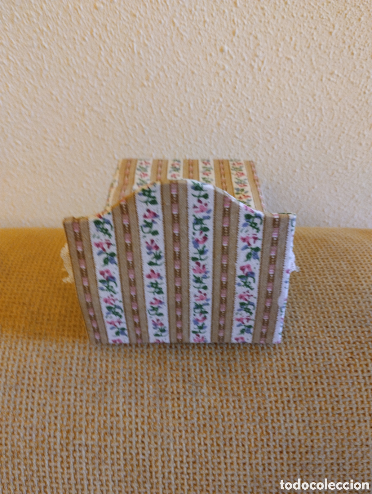 Casas de mu&ntilde;ecas: Cama para casa de mu&ntilde;ecas - Foto 4