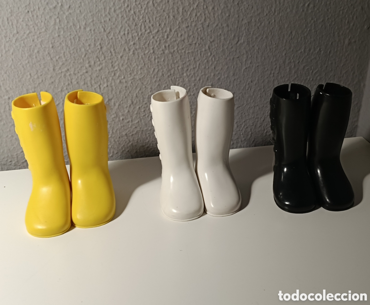 Casas de mu&ntilde;ecas: Lote 3 pares de botas New Nancy
