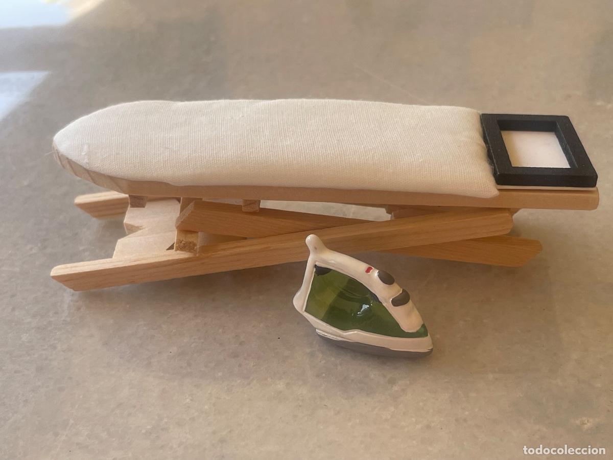 Casas de mu&ntilde;ecas: Mesa plegable con plancha en miniatura casa de mu&ntilde;ecas - Foto 9
