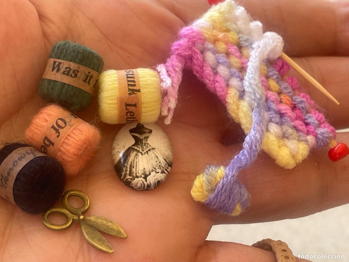 Casas de mu&ntilde;ecas: Calceta y lanas en miniatura casa de mu&ntilde;ecas - Foto 10