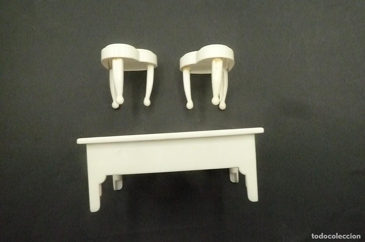 Casas de mu&ntilde;ecas: Mesa Mattel 1994 y sillas coraz&oacute;n - Foto 4
