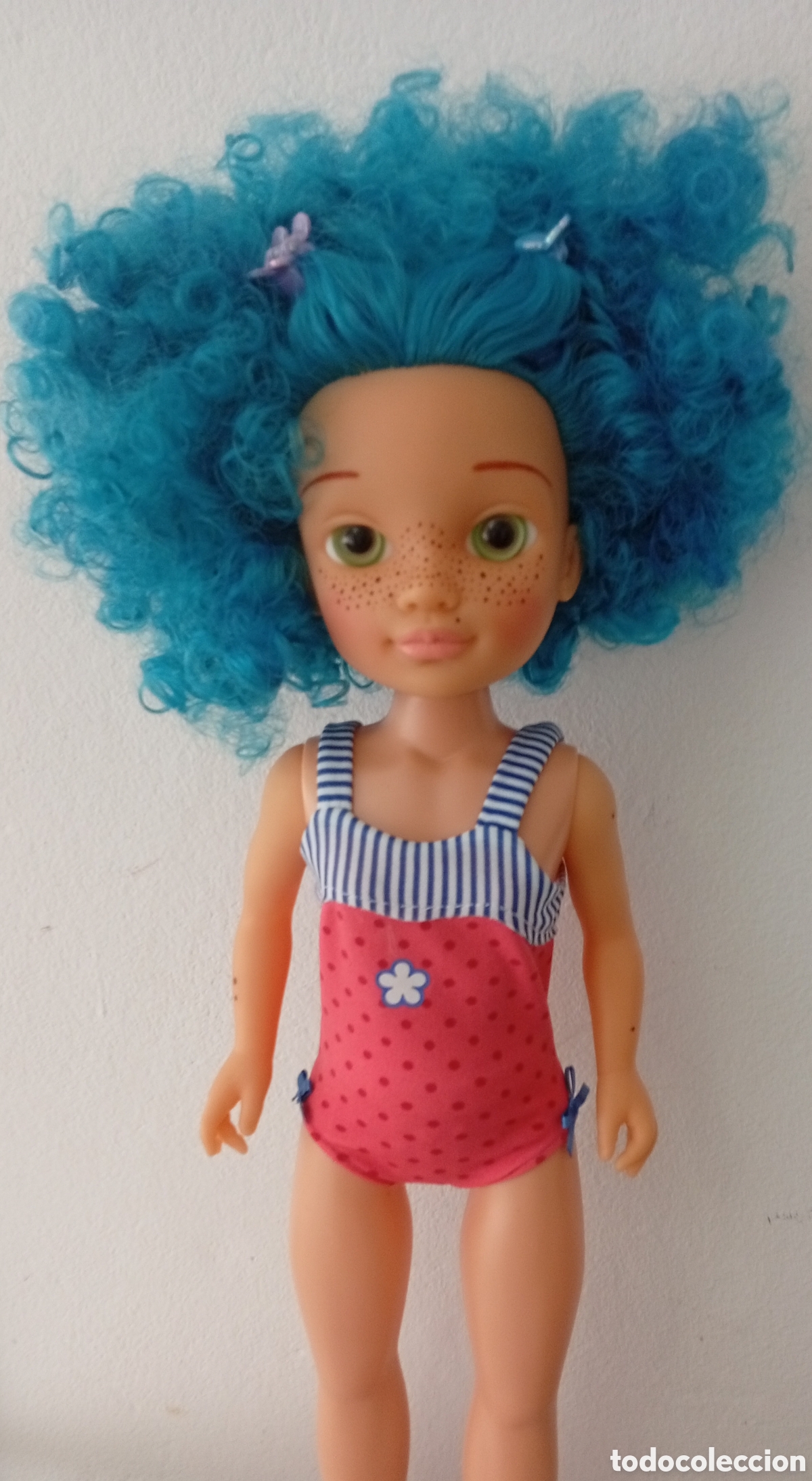 Casas de mu&ntilde;ecas: Mu&ntilde;eca hermosa de pelo azul