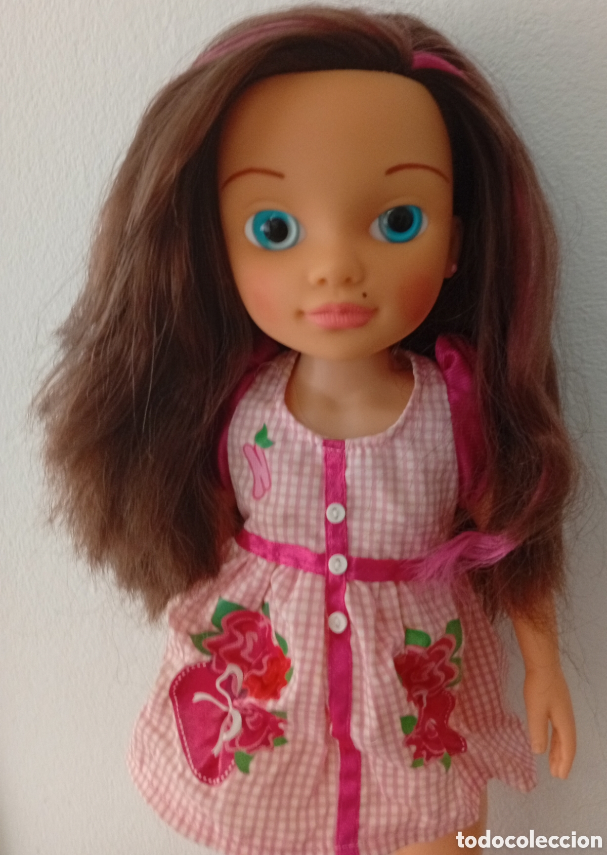 Casas de mu&ntilde;ecas: Mu&ntilde;eca hermosa de pelo casta&ntilde;o - Foto 2