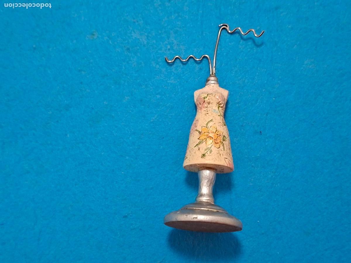 Casas de mu&ntilde;ecas: Maniqu&iacute; en miniatura. Casa de mu&ntilde;ecas. Altura 10 cm